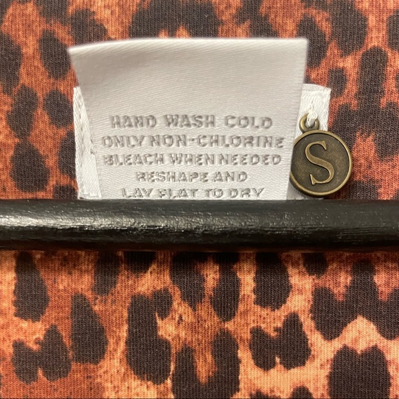 NEW Soft Surroundings Animal Print Safari Surplice Fixed Wrap Dress Medium - Picture 4 of 4